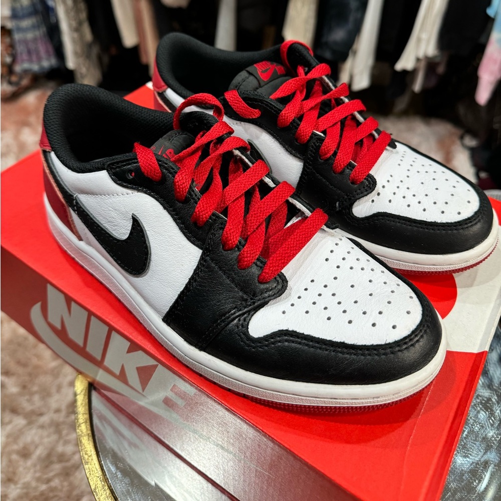 Youth Air Jordan Nike Air size 5 1/2